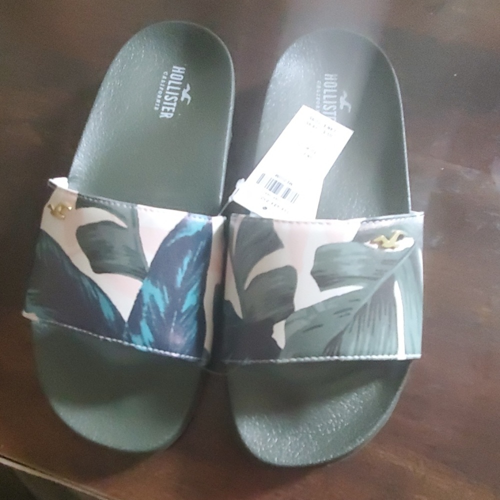 Brand new Hollister sandles w/tags.